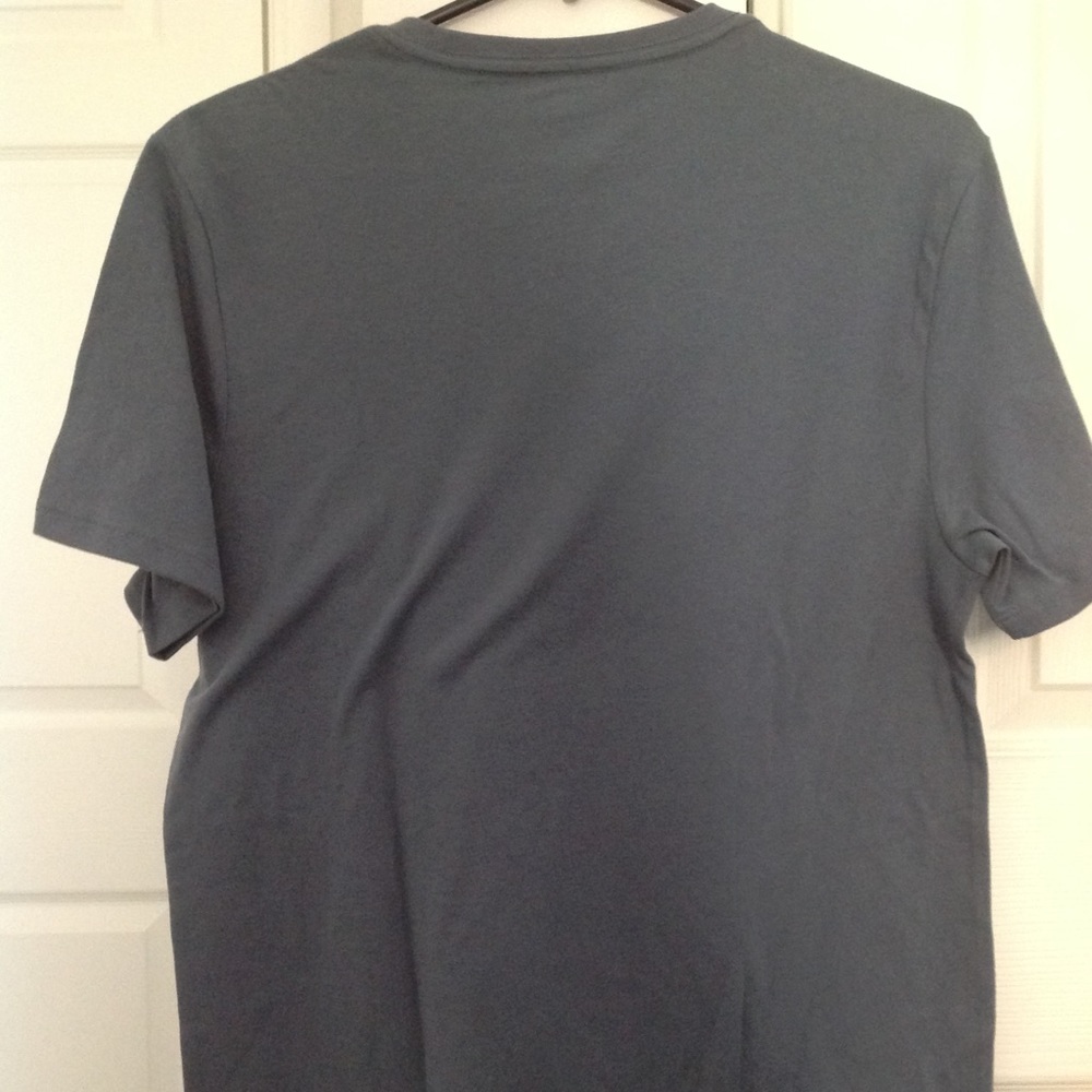 Old Navy T-shirt men's size M - Picture 4 of 6